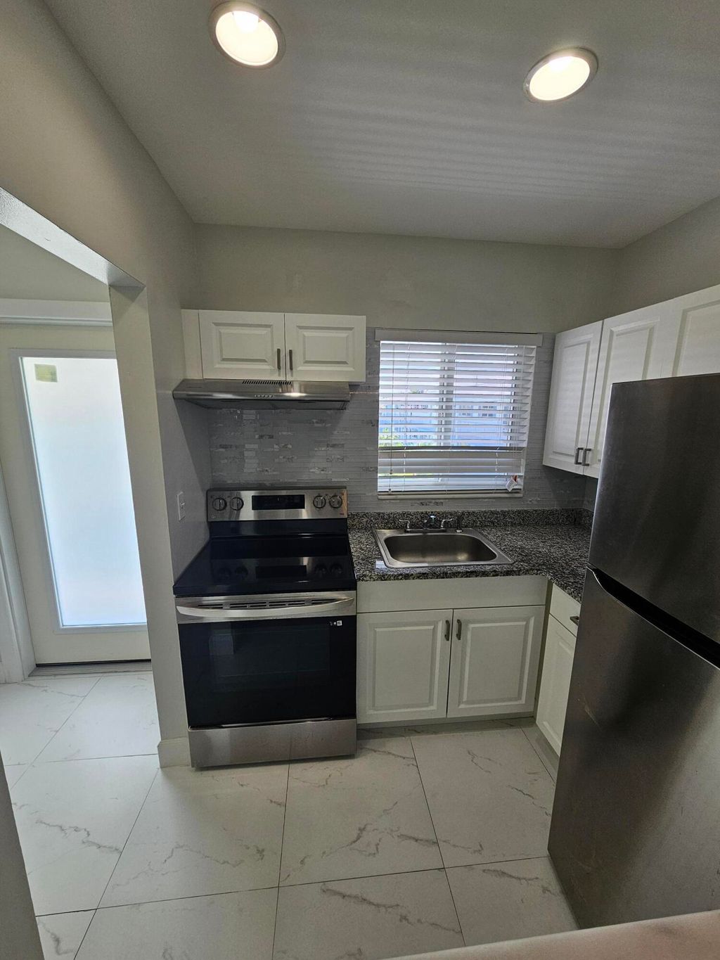 Photo of 1115 Lake Terrace #208, Boynton Beach, FL 33426 (MLS # B26007942)