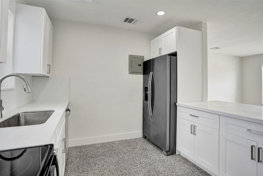 Photo of 123 NE 15th Avenue, Boynton Beach, FL 33435 (MLS # F10445913)