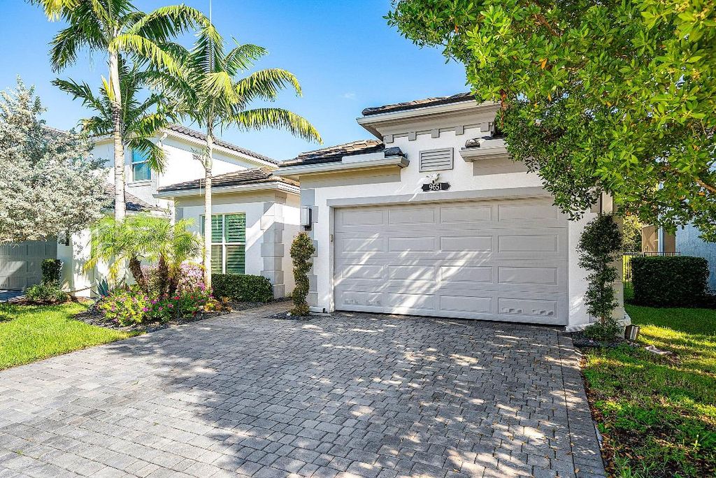 Photo of 9651 Eagle River Road, Delray Beach, FL 33446 (MLS # R11124641)