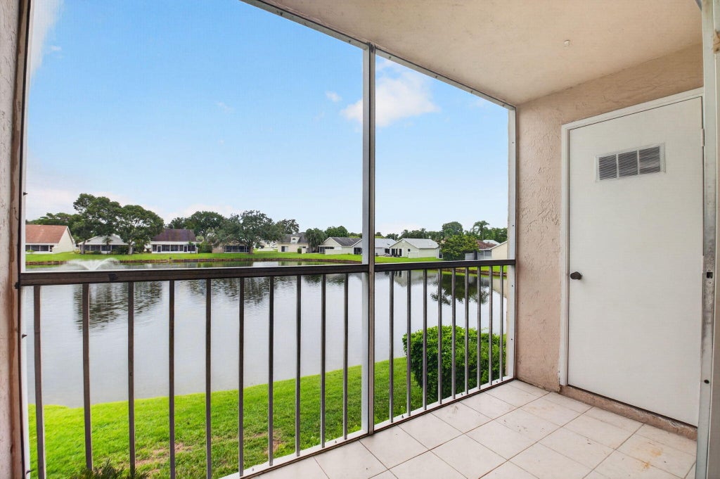 Photo of 13791 ONEIDA Drive #E2, Delray Beach, FL 33446 (MLS # B26092382)