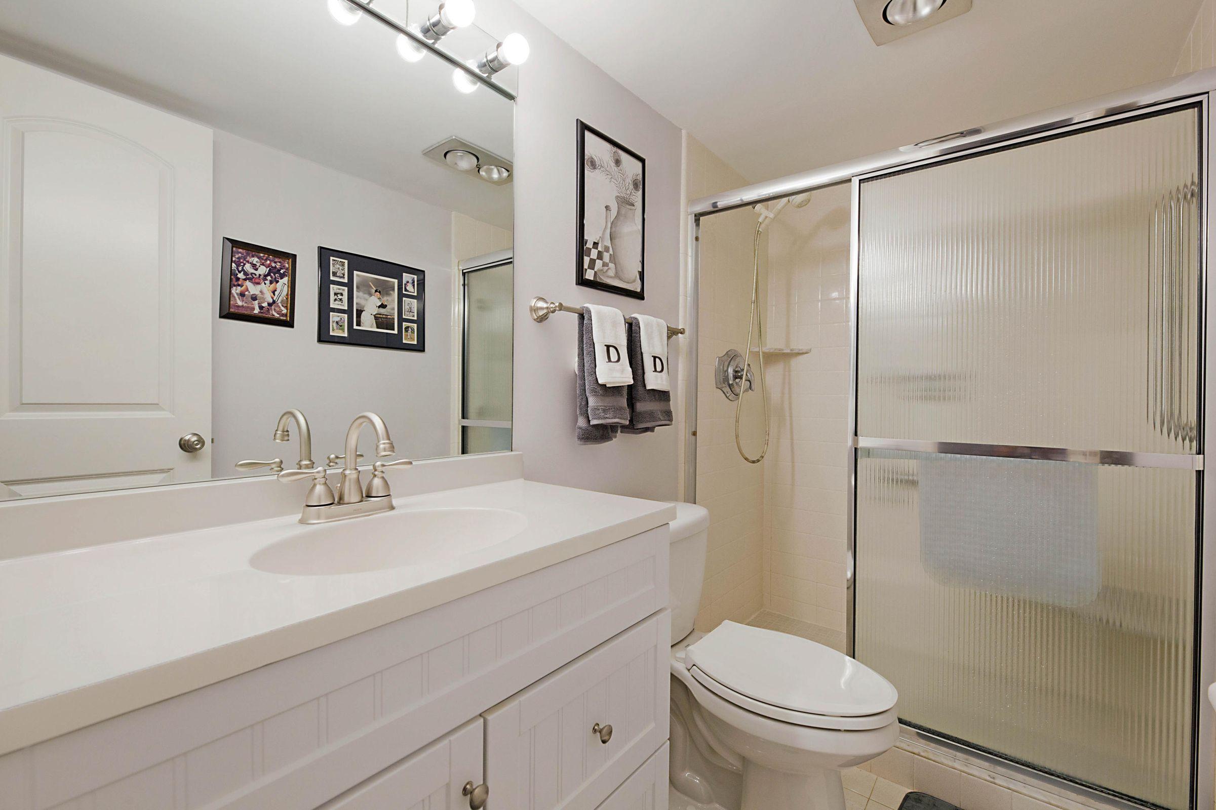 TEQUESTA GARDEN CONDO 2 - Residential