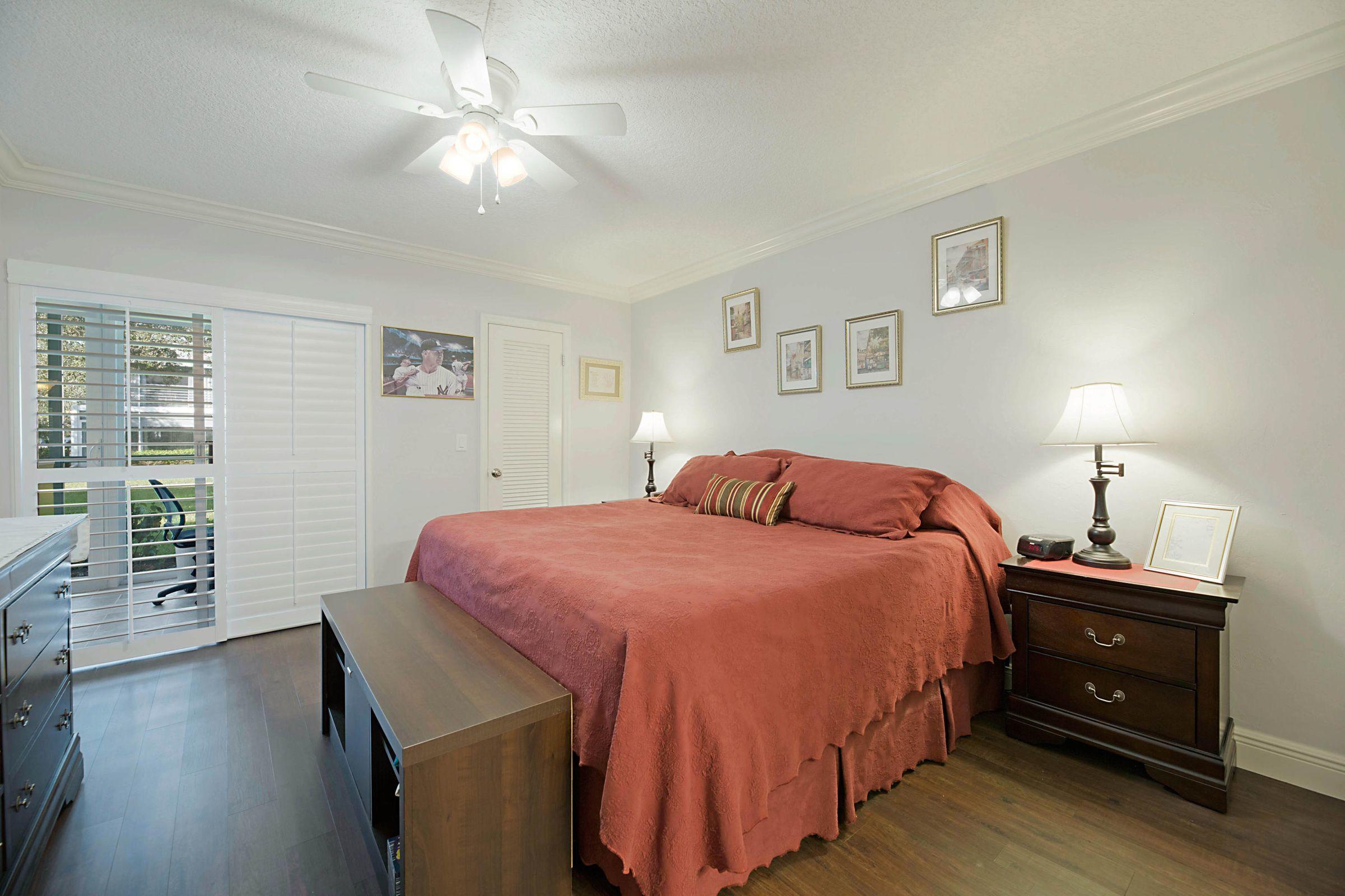 TEQUESTA GARDEN CONDO 2 - Residential