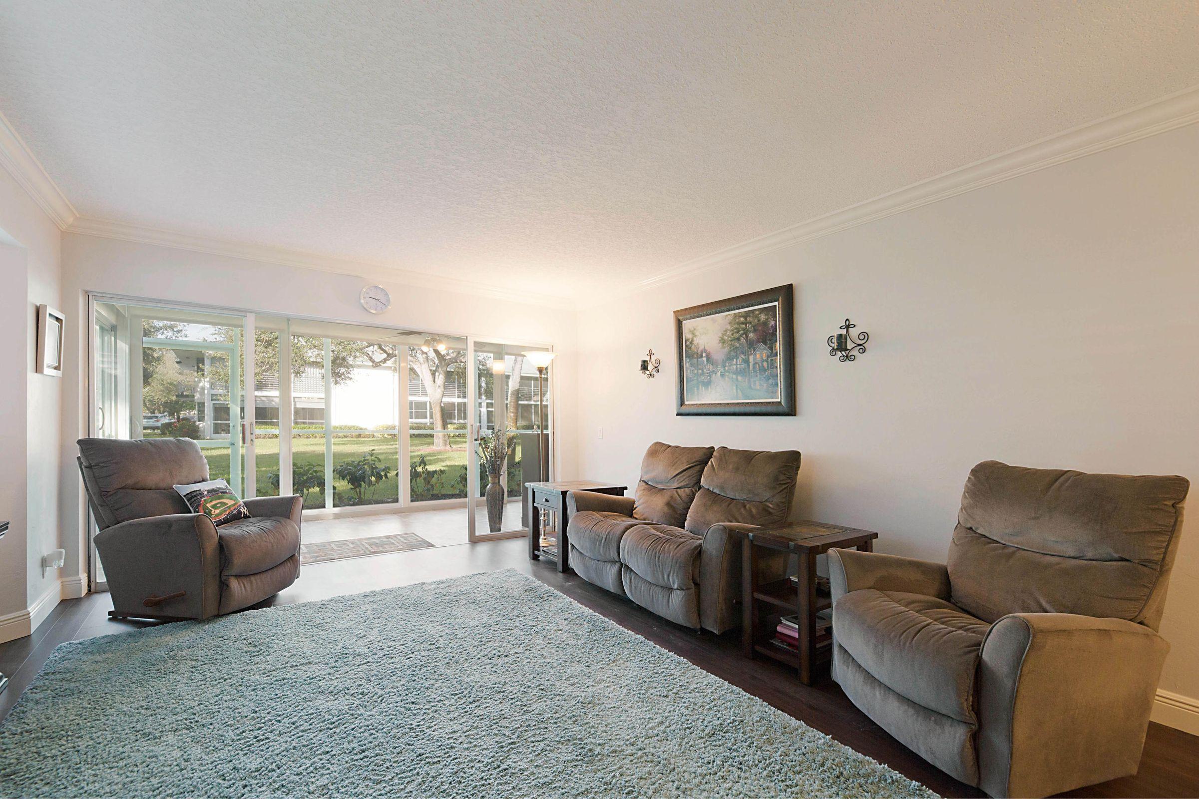TEQUESTA GARDEN CONDO 2 - Residential