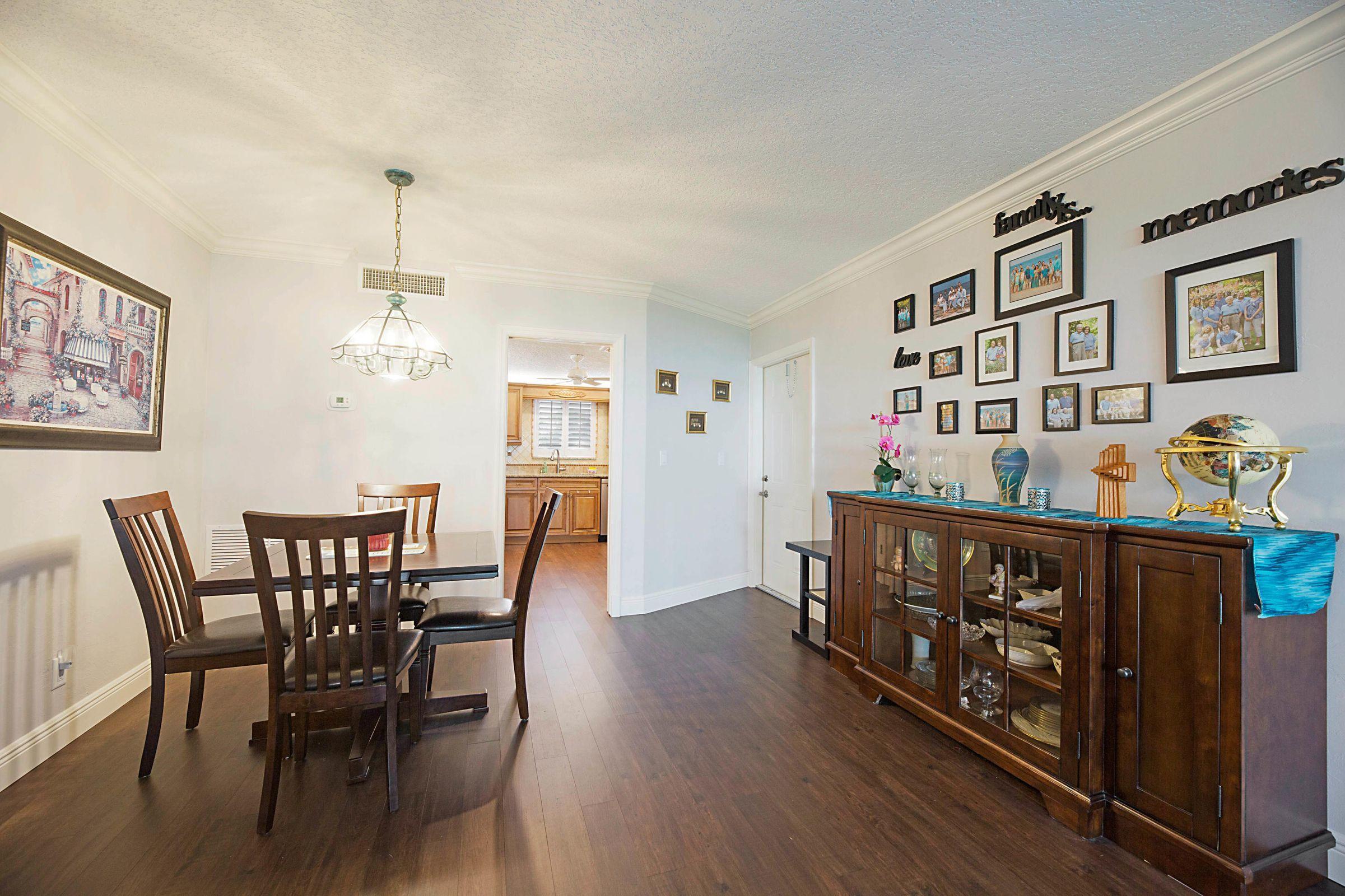 TEQUESTA GARDEN CONDO 2 - Residential