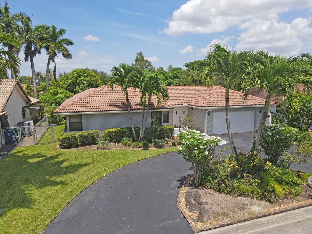 Photo of 6621 NW 52nd Street, Coral Springs, FL 33067 (MLS # F10524391)