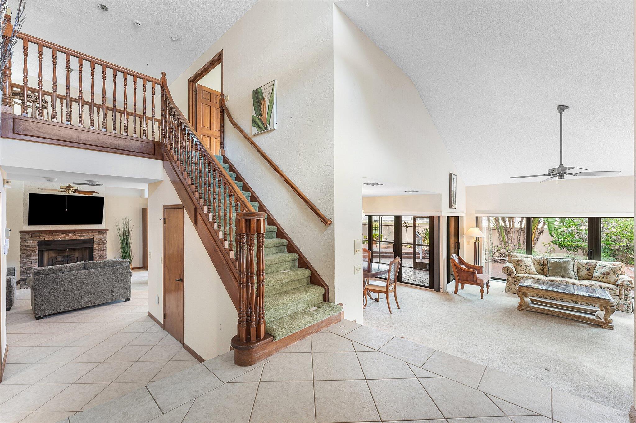 VILLA D'ESTE Deer Creek - Residential