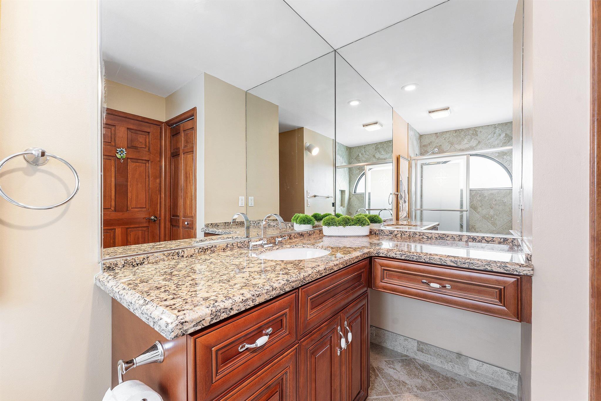 VILLA D'ESTE Deer Creek - Residential