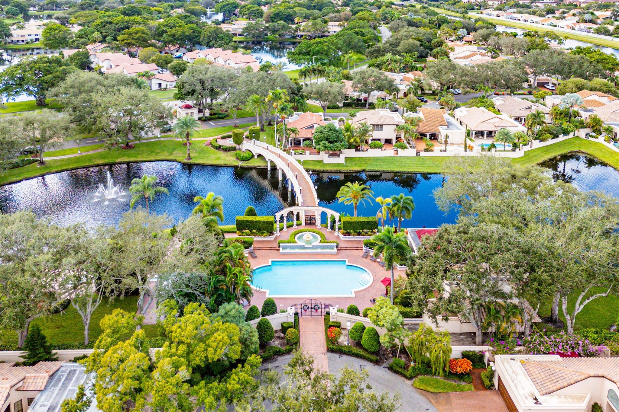 VILLA D'ESTE Deer Creek - Residential