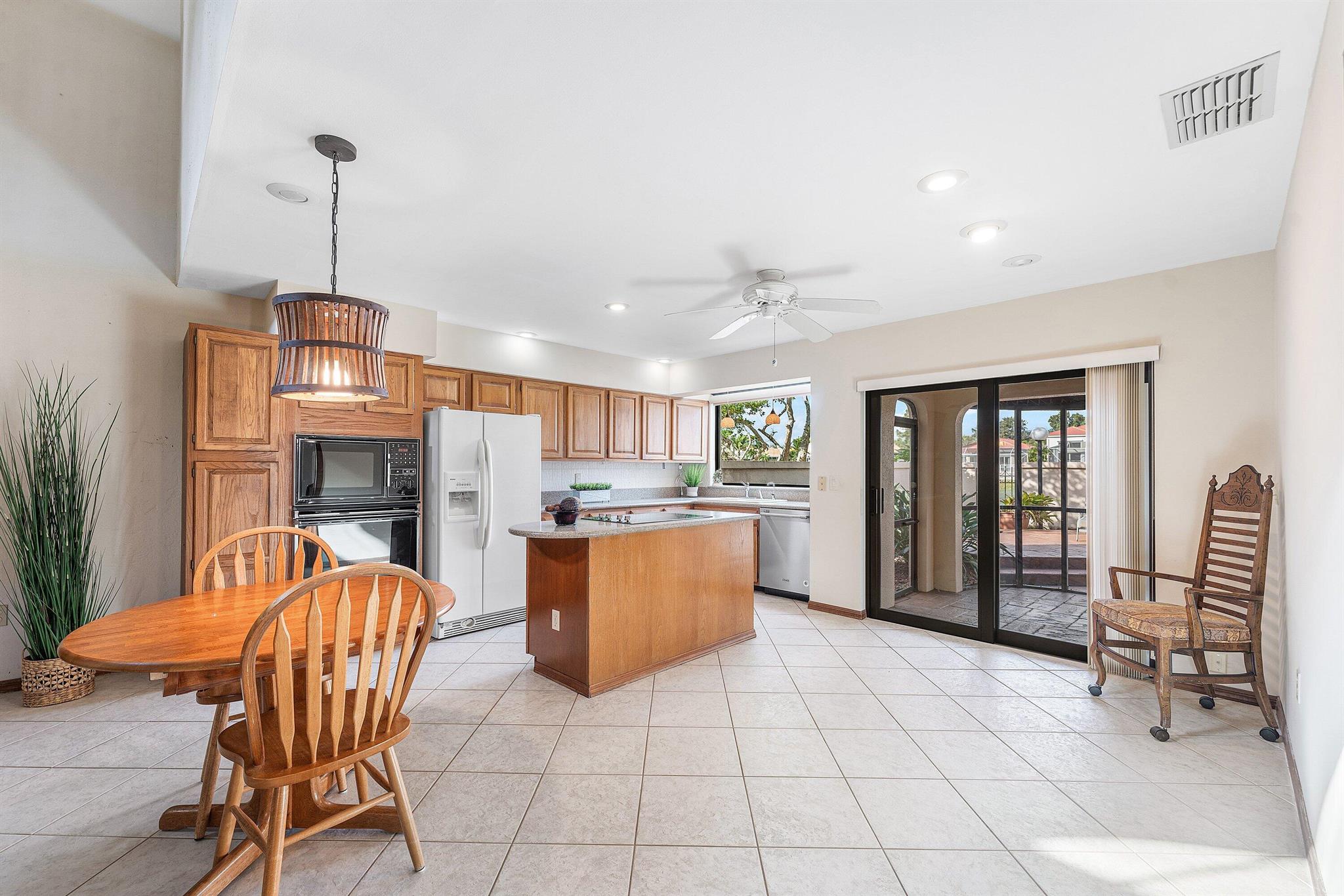 VILLA D'ESTE Deer Creek - Residential