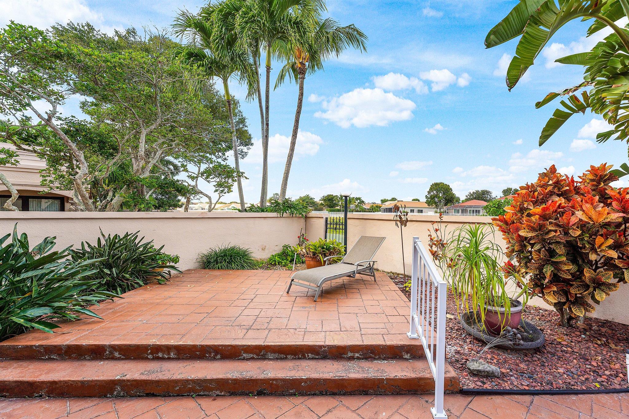 VILLA D'ESTE Deer Creek - Residential