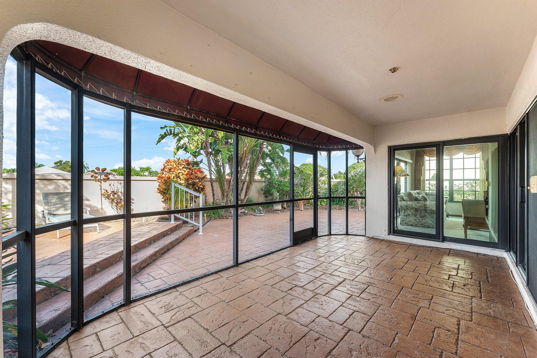 VILLA D'ESTE Deer Creek - Residential