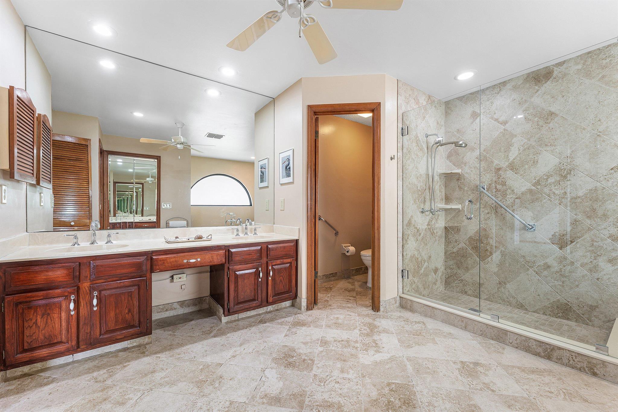 VILLA D'ESTE Deer Creek - Residential