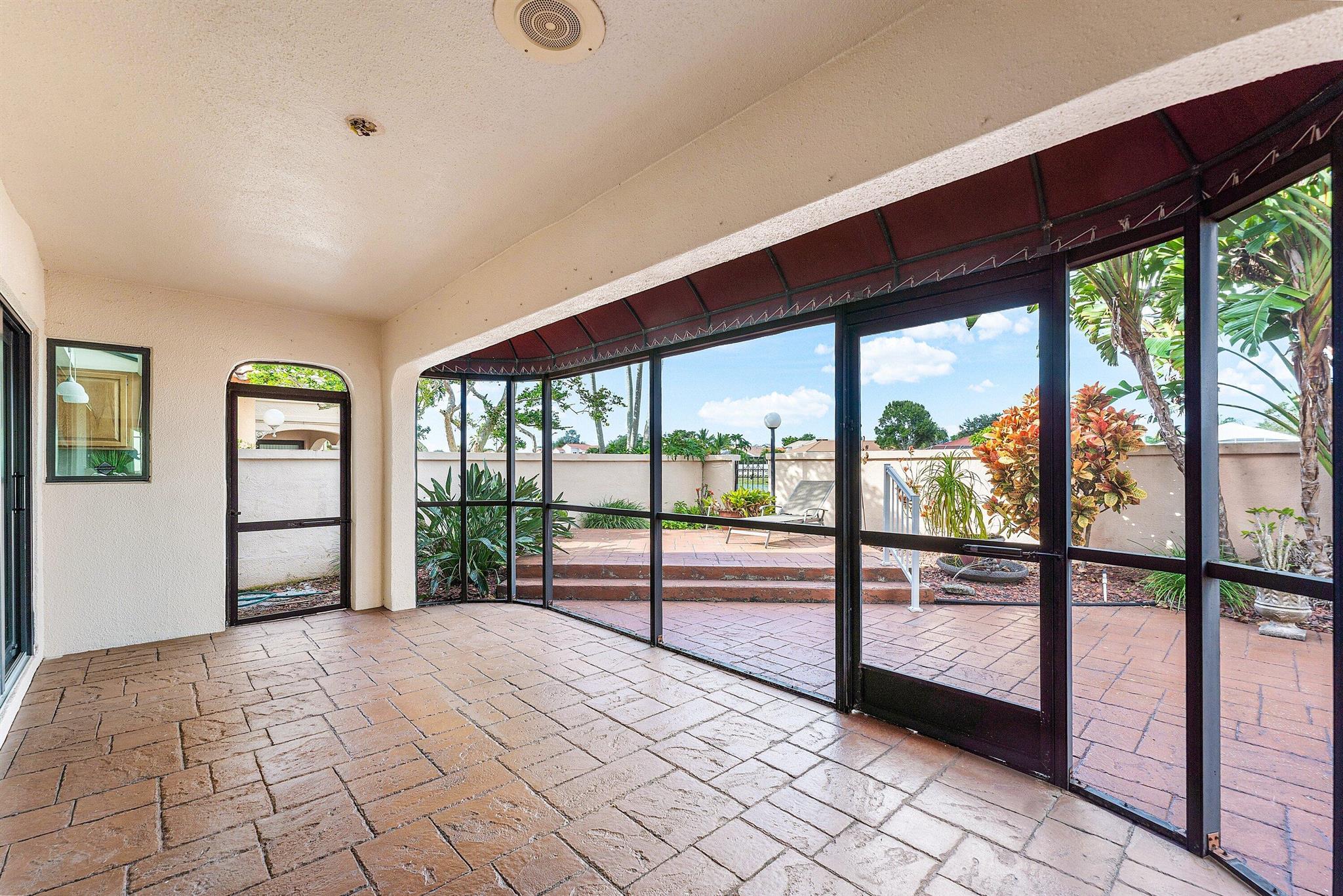 VILLA D'ESTE Deer Creek - Residential