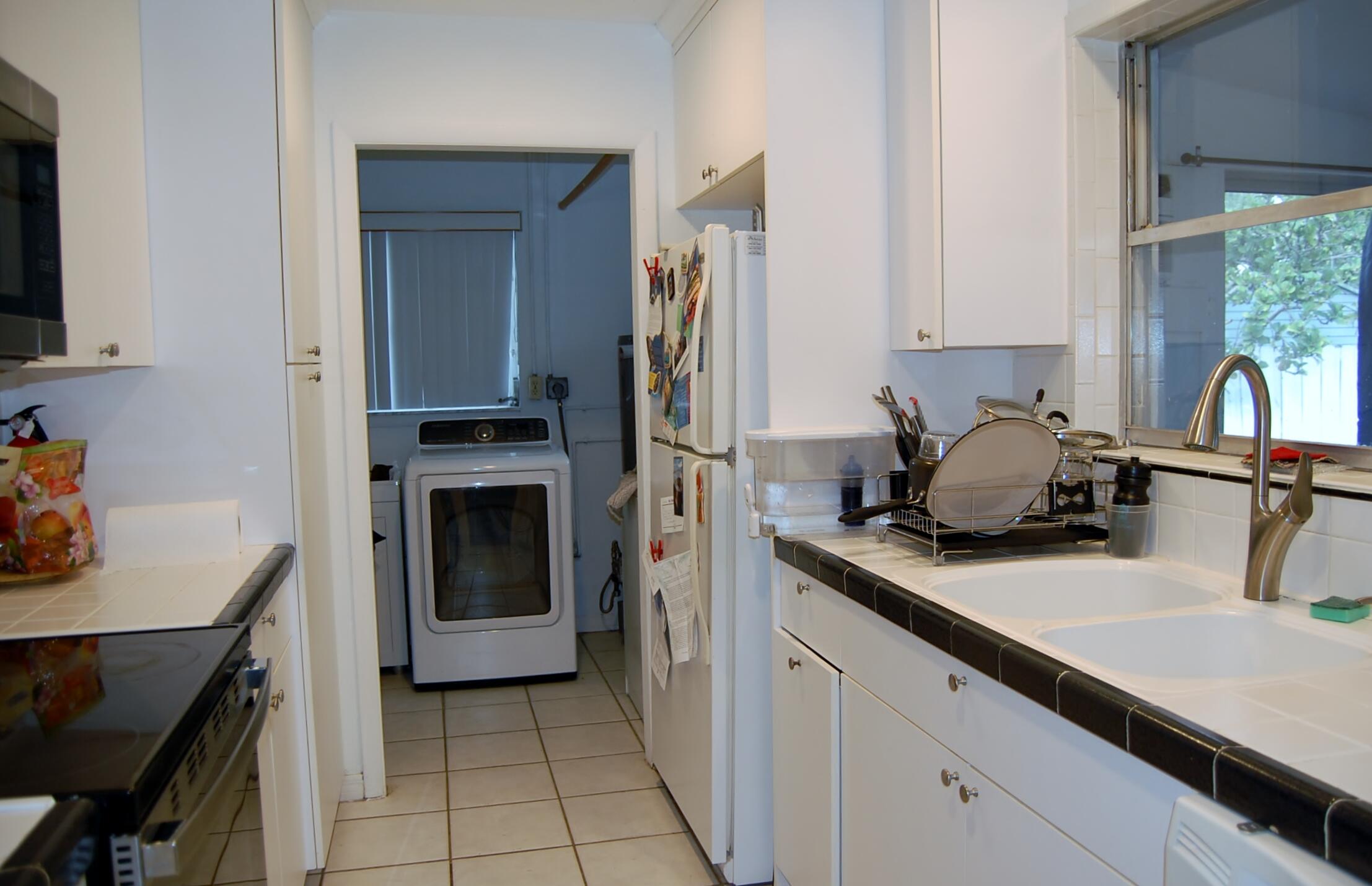 PALM BEACH SQUARE UNIT 5 - Residential