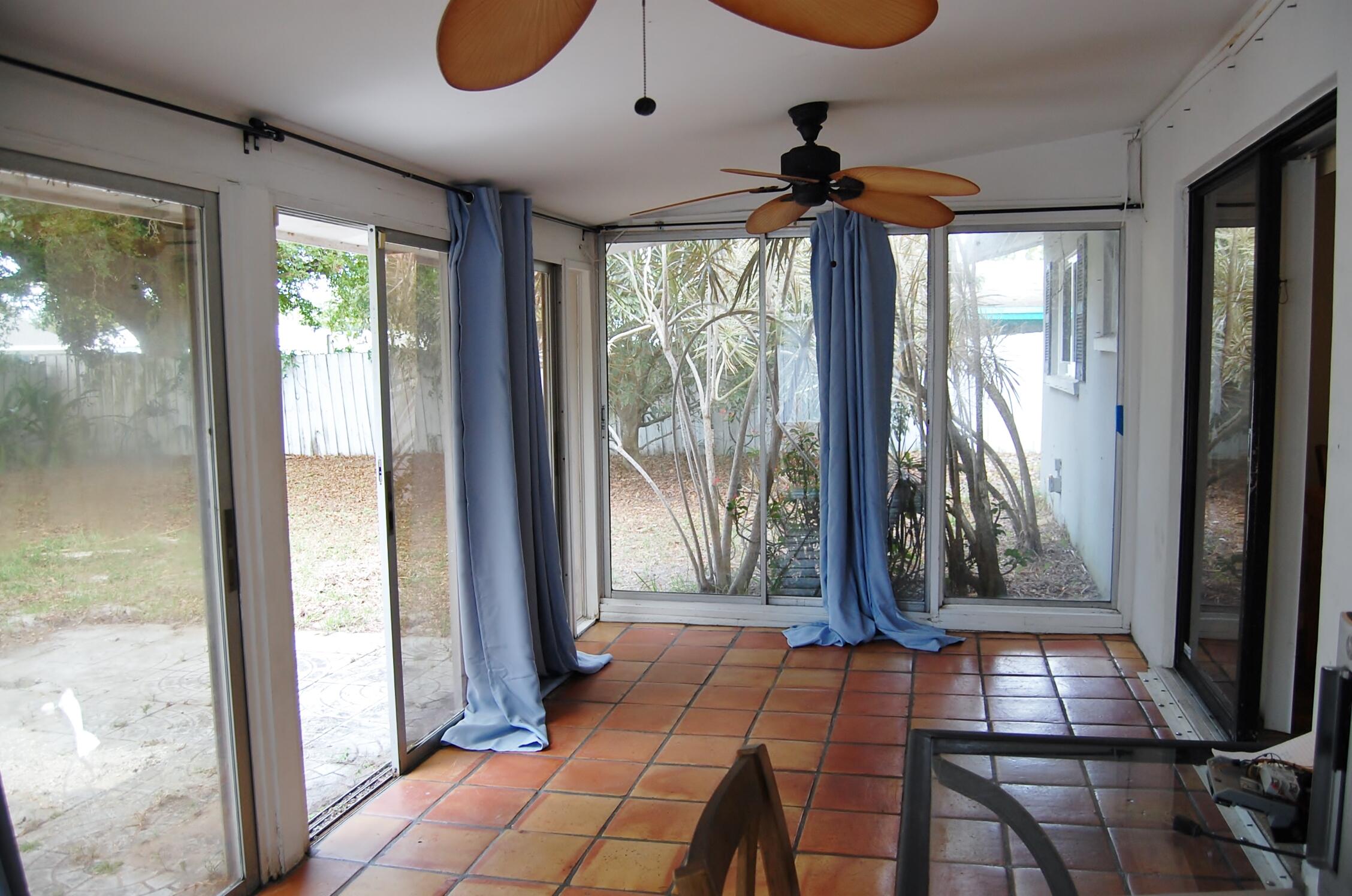 PALM BEACH SQUARE UNIT 5 - Residential