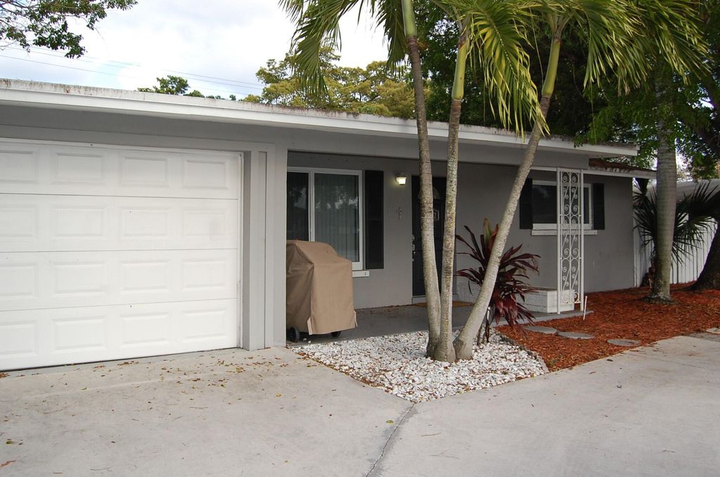 Photo of 9322 N Military Trail, Palm Beach Gardens, FL 33410 (MLS # R11145030)