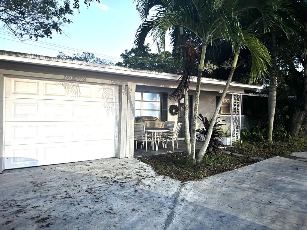 Photo of 9322 N Military Trail, Palm Beach Gardens, FL 33410 (MLS # R11145030)