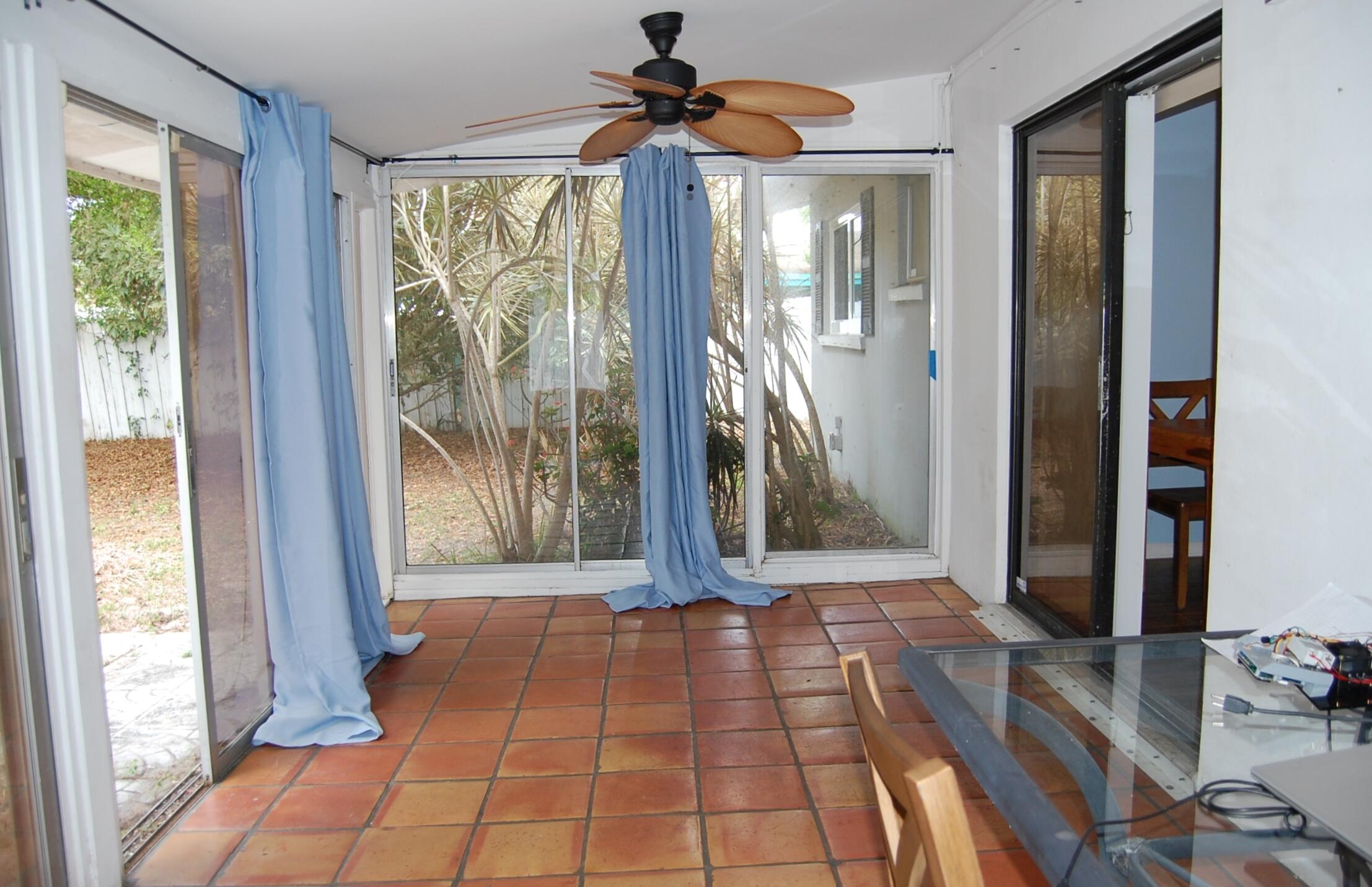 PALM BEACH SQUARE UNIT 5 - Residential