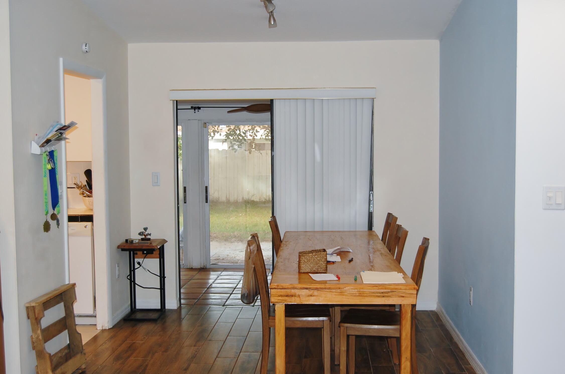 PALM BEACH SQUARE UNIT 5 - Residential