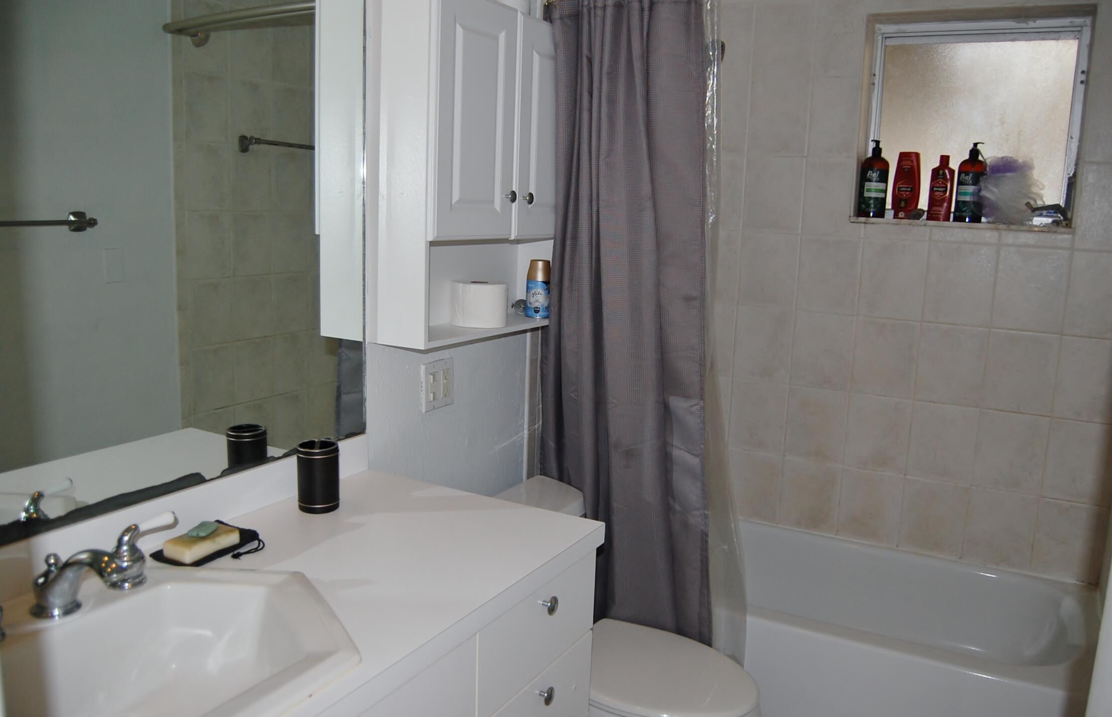 PALM BEACH SQUARE UNIT 5 - Residential