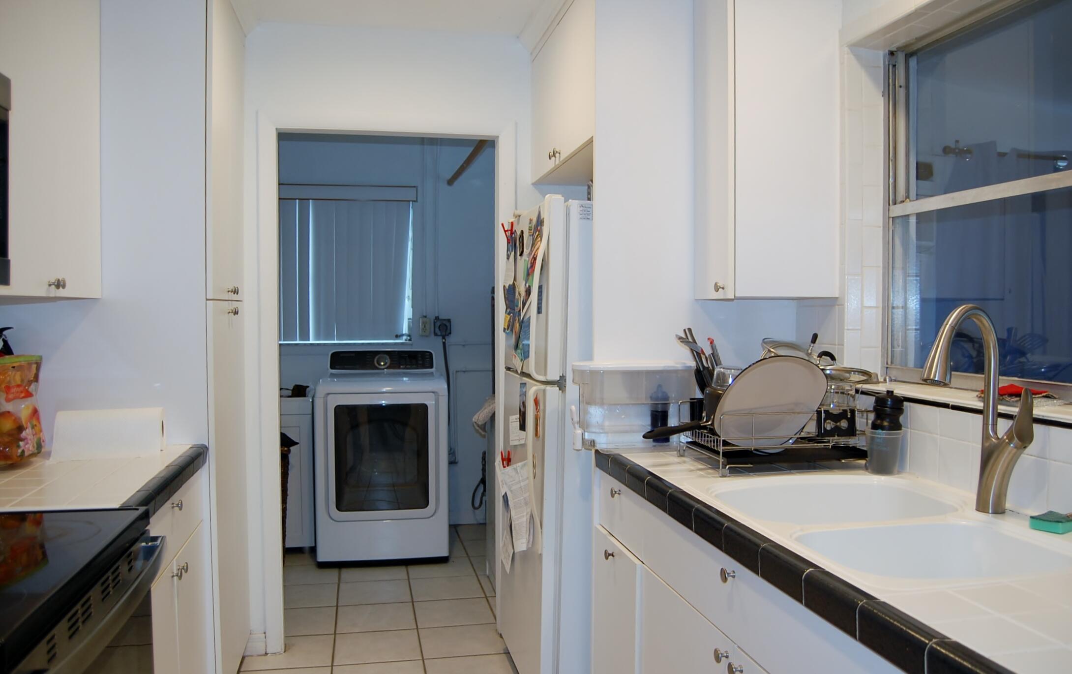 PALM BEACH SQUARE UNIT 5 - Residential