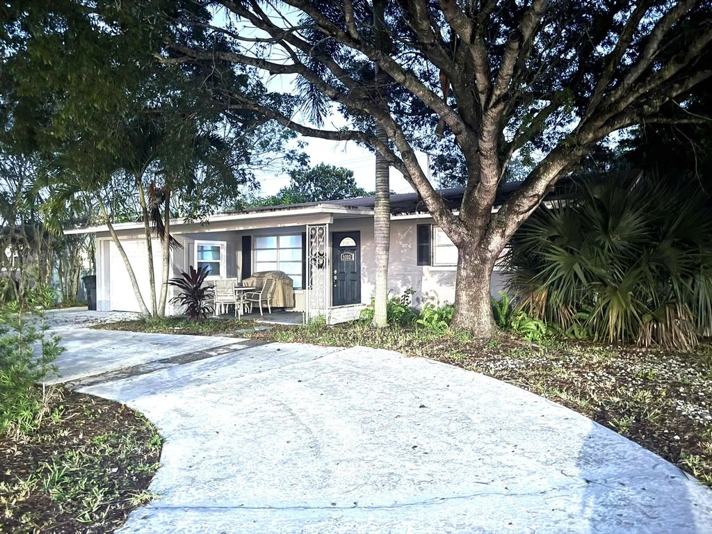 Photo of 9322 N Military Trail, Palm Beach Gardens, FL 33410 (MLS # R11145030)