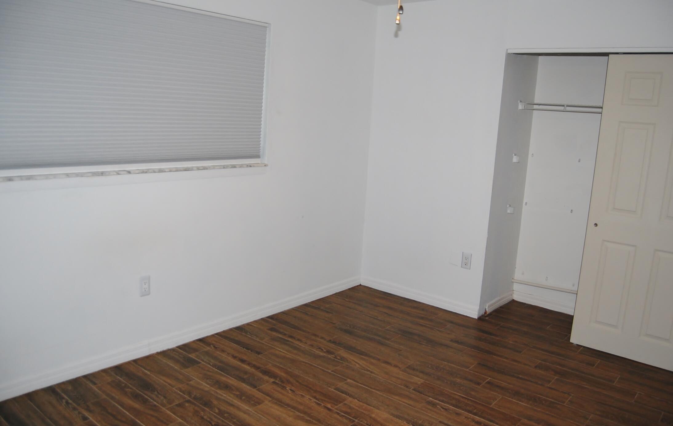 PALM BEACH SQUARE UNIT 5 - Residential