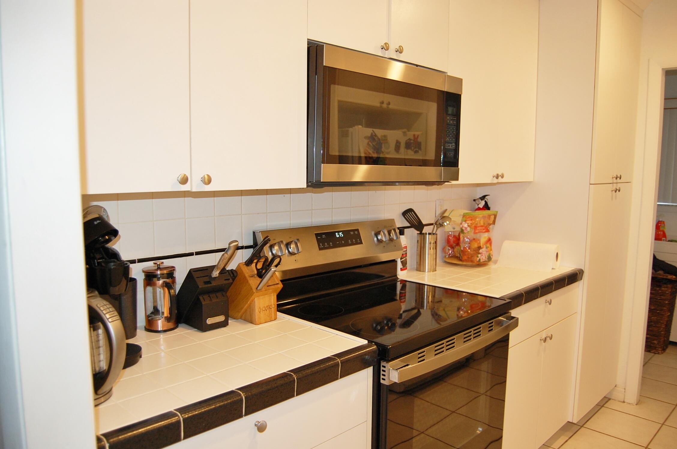 PALM BEACH SQUARE UNIT 5 - Residential