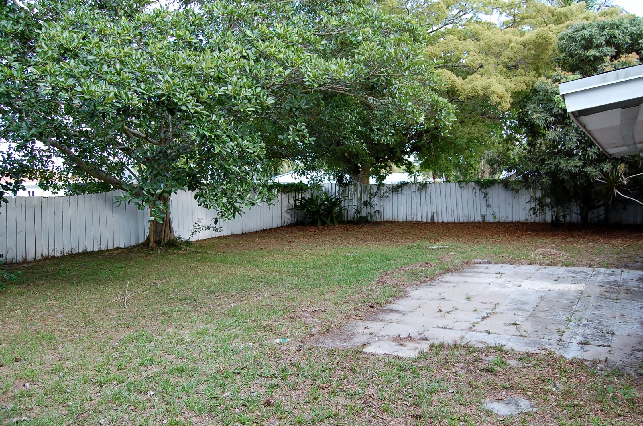 PALM BEACH SQUARE UNIT 5 - Residential