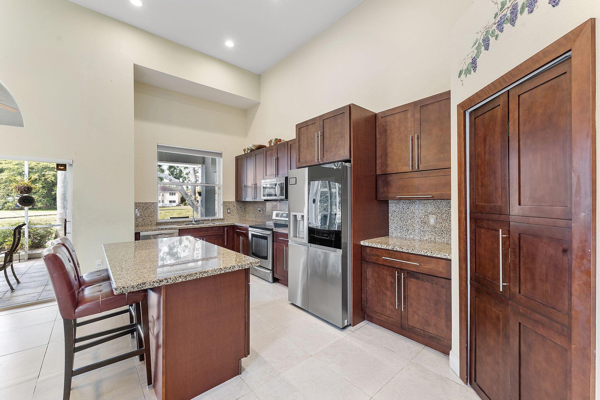 7793 Highlands Circle, Margate, FL, 33063/$600,000 4 7793 Highlands Circle