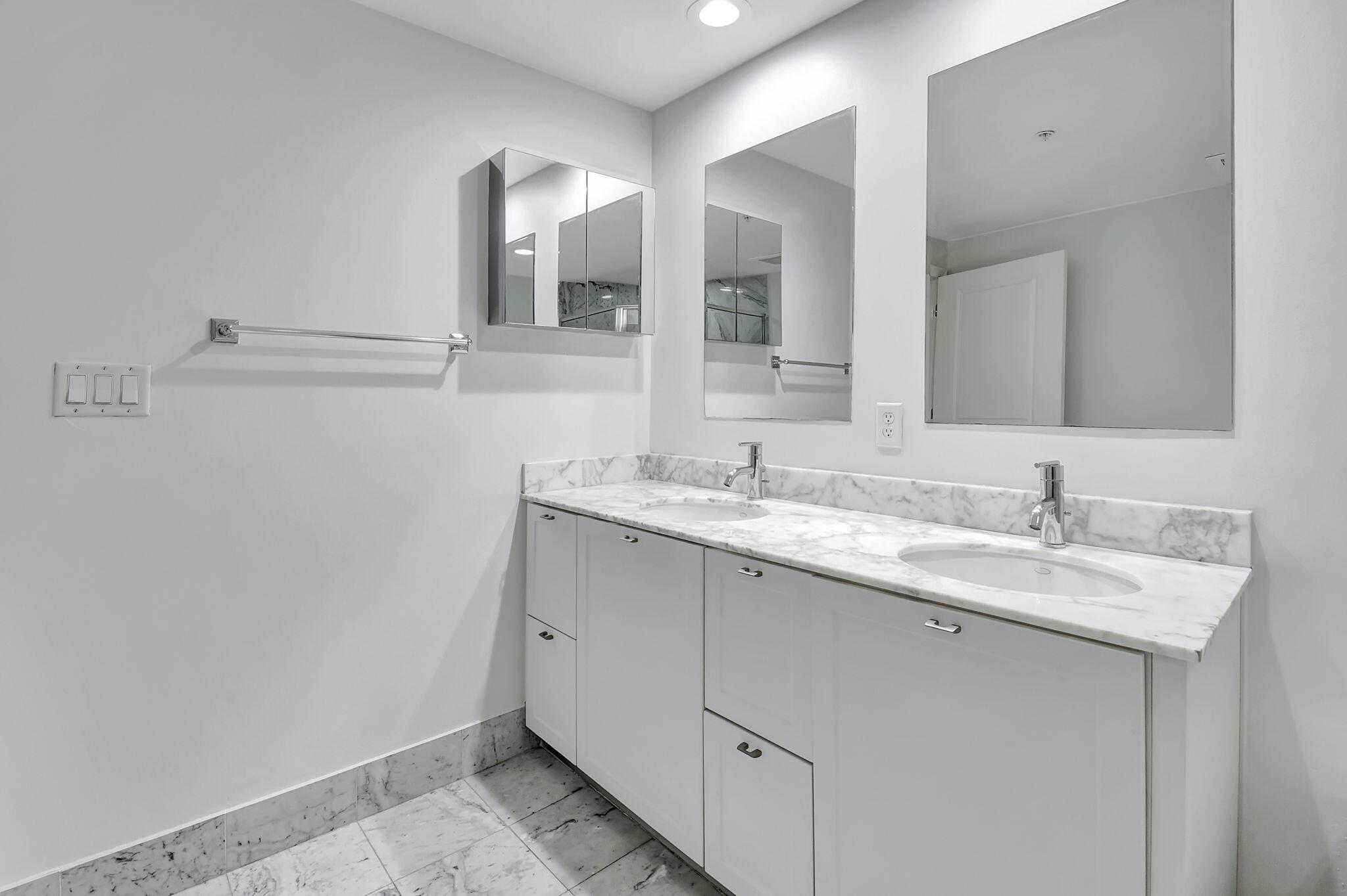 ASTOR CONDO - Residential