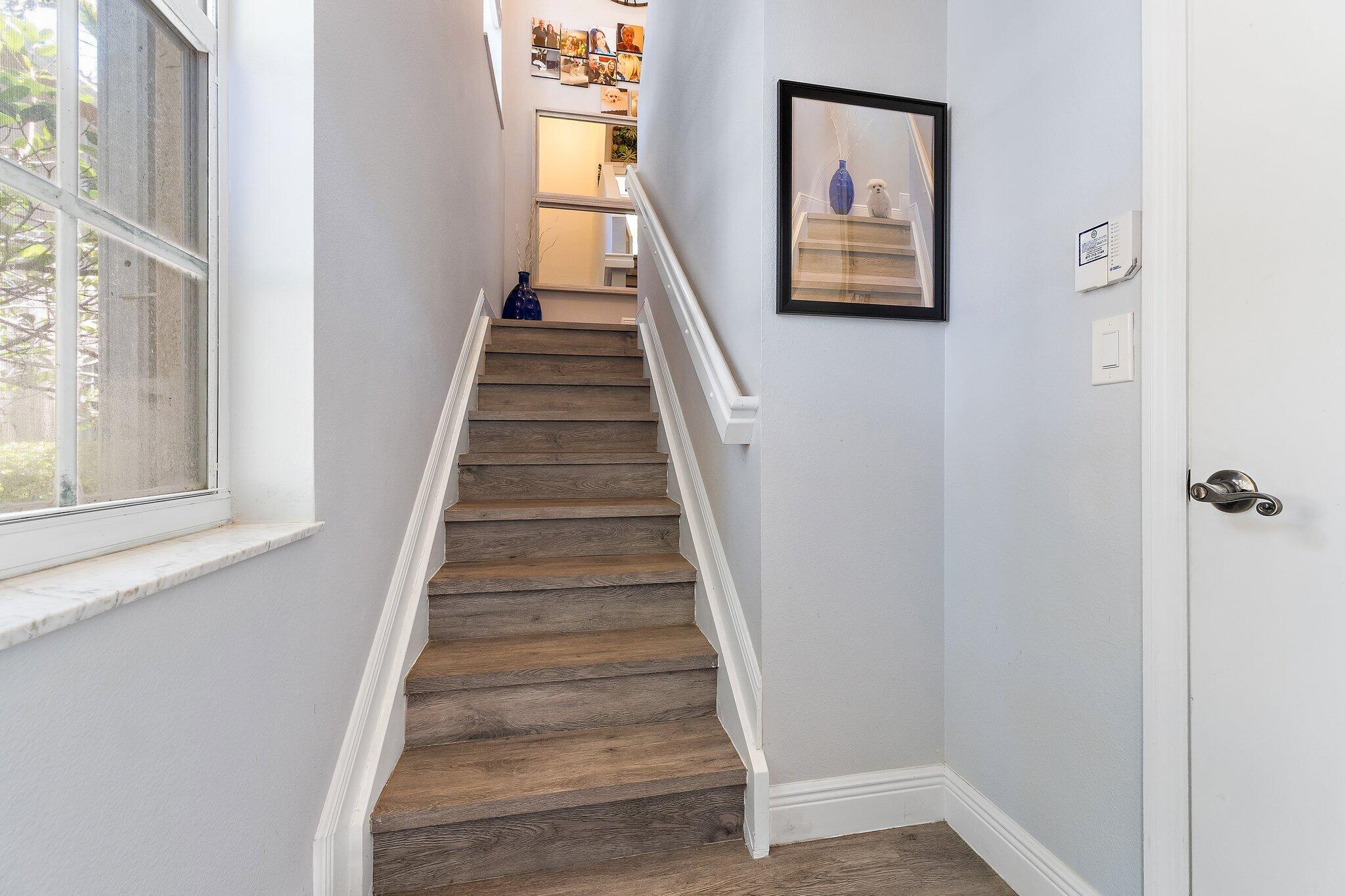 TEQUESTA TRACE CONDO - Residential