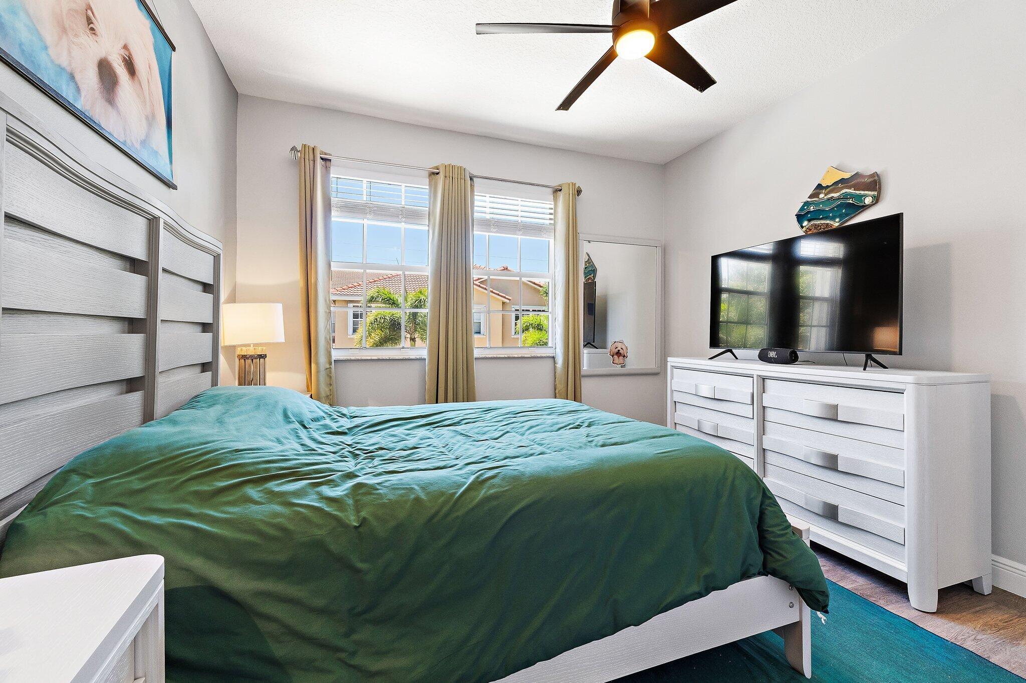 TEQUESTA TRACE CONDO - Residential