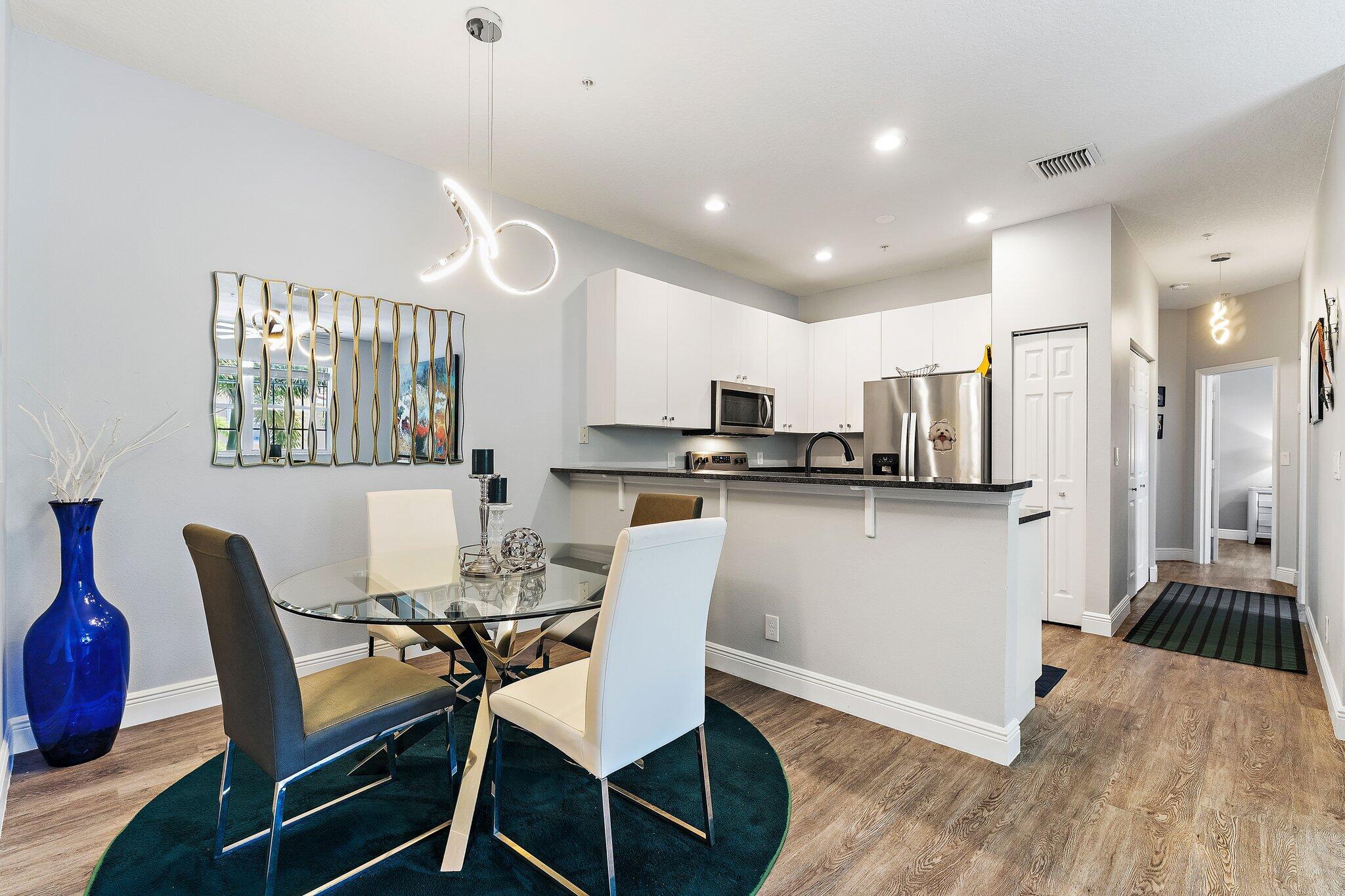 TEQUESTA TRACE CONDO - Residential