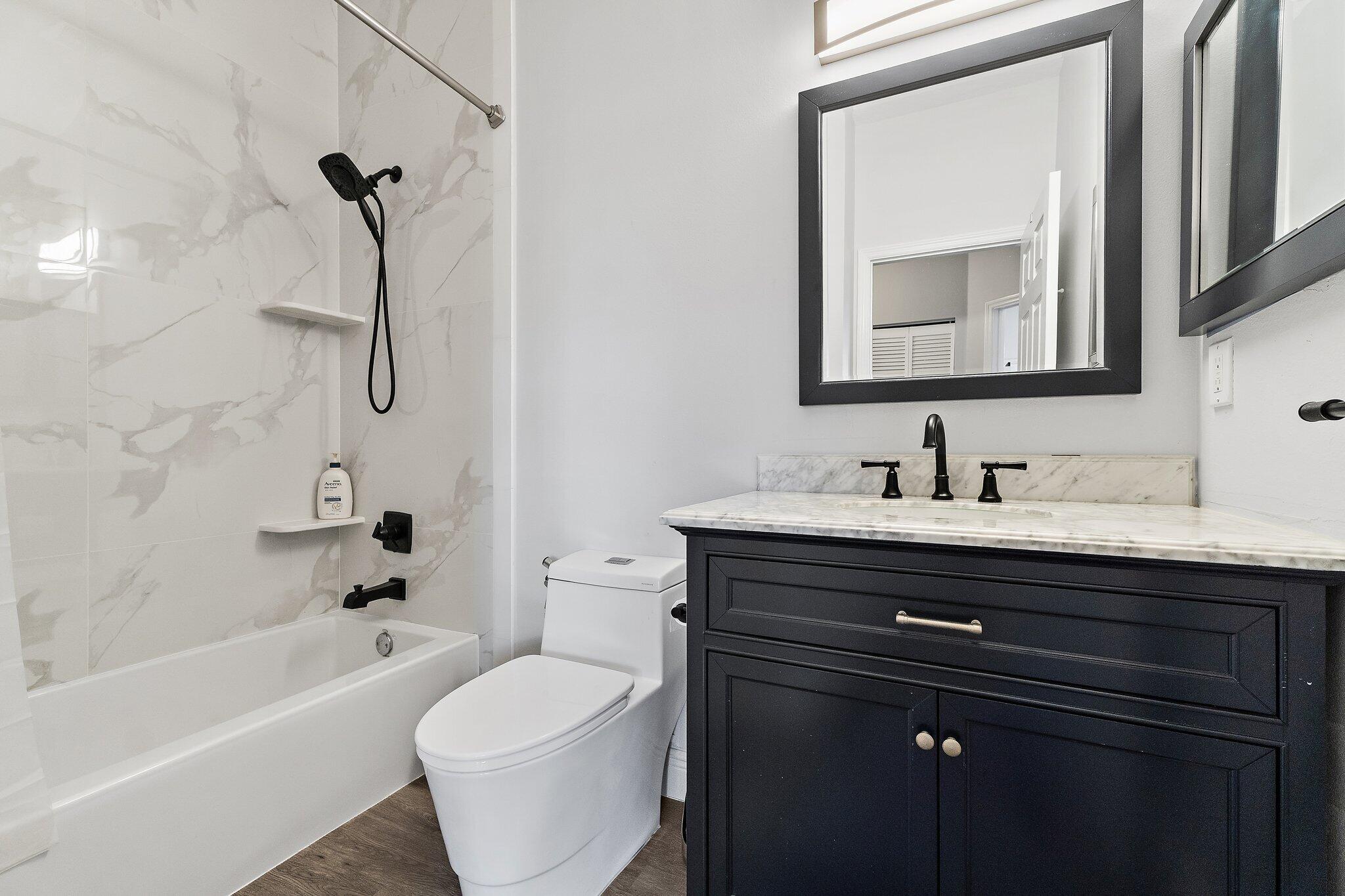 TEQUESTA TRACE CONDO - Residential