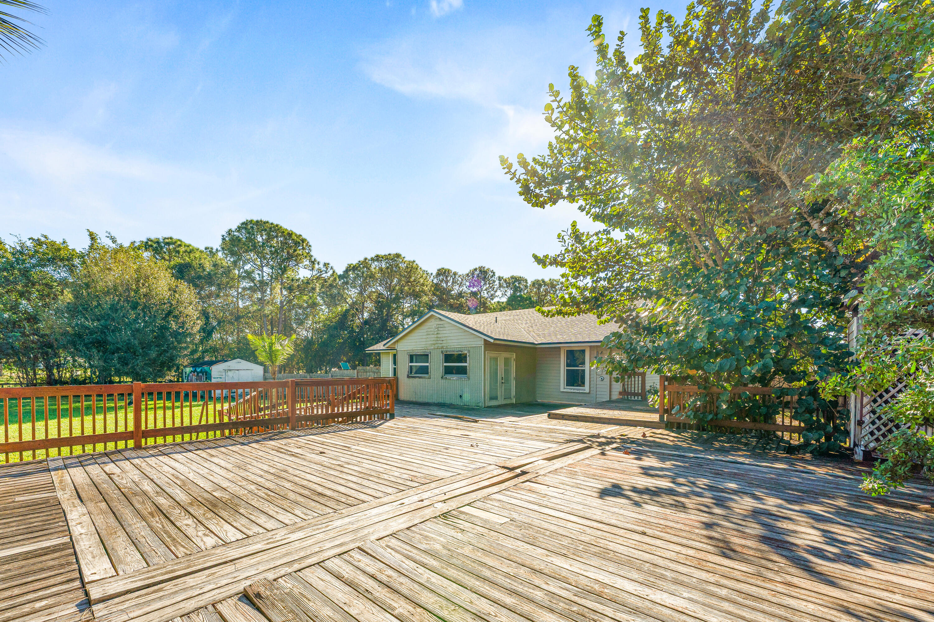 Acreage & Unrec - Residential