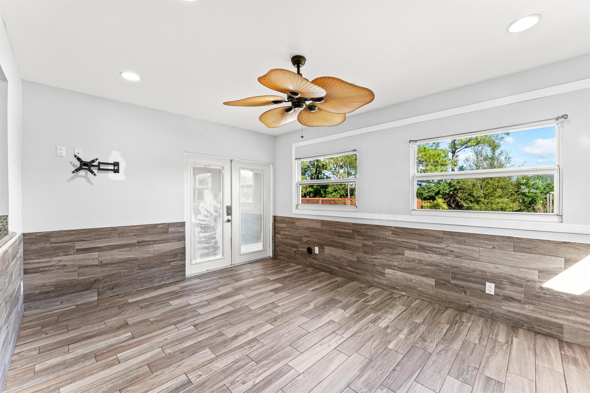 Acreage & Unrec - Residential