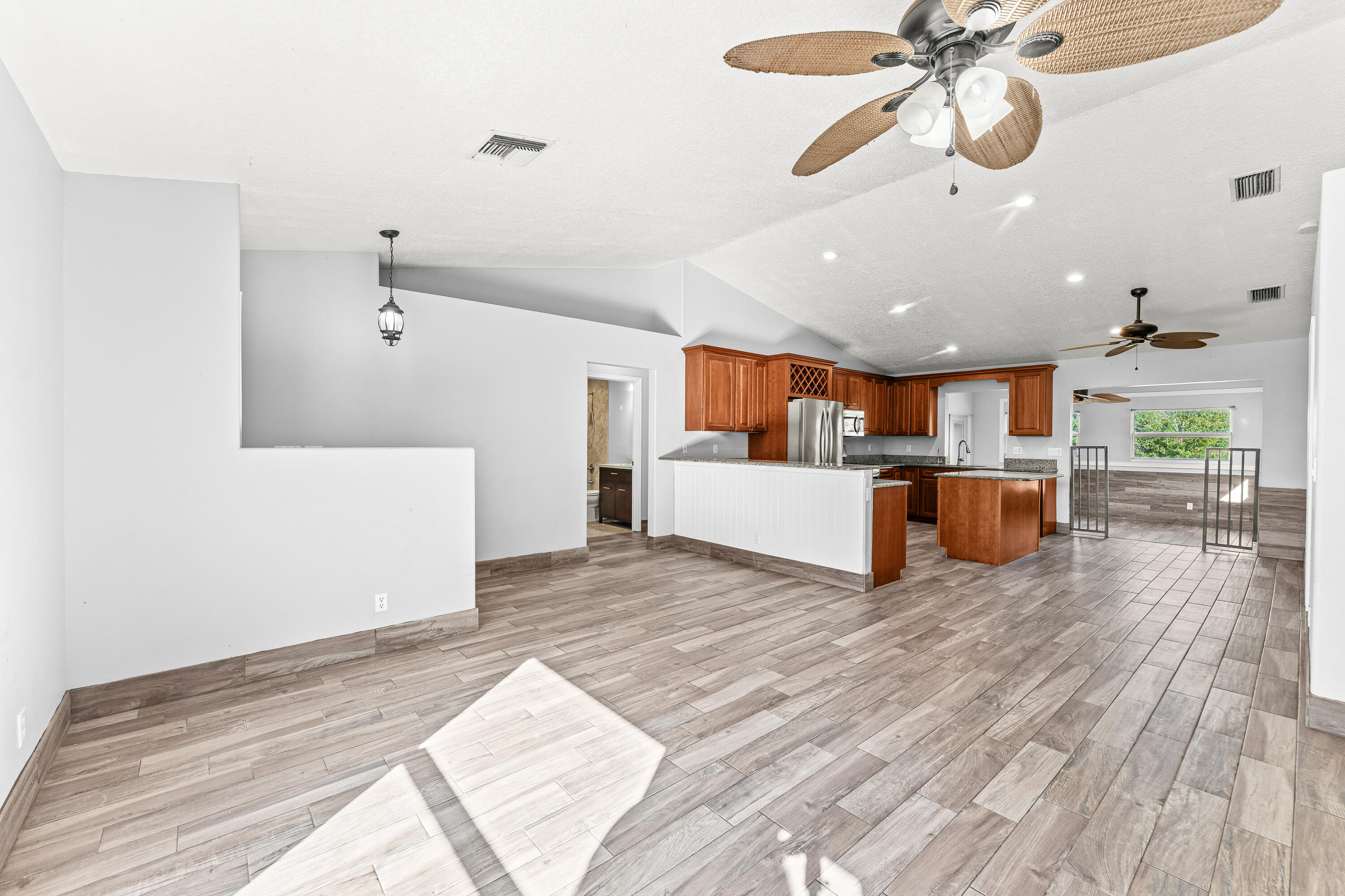 Acreage & Unrec - Residential