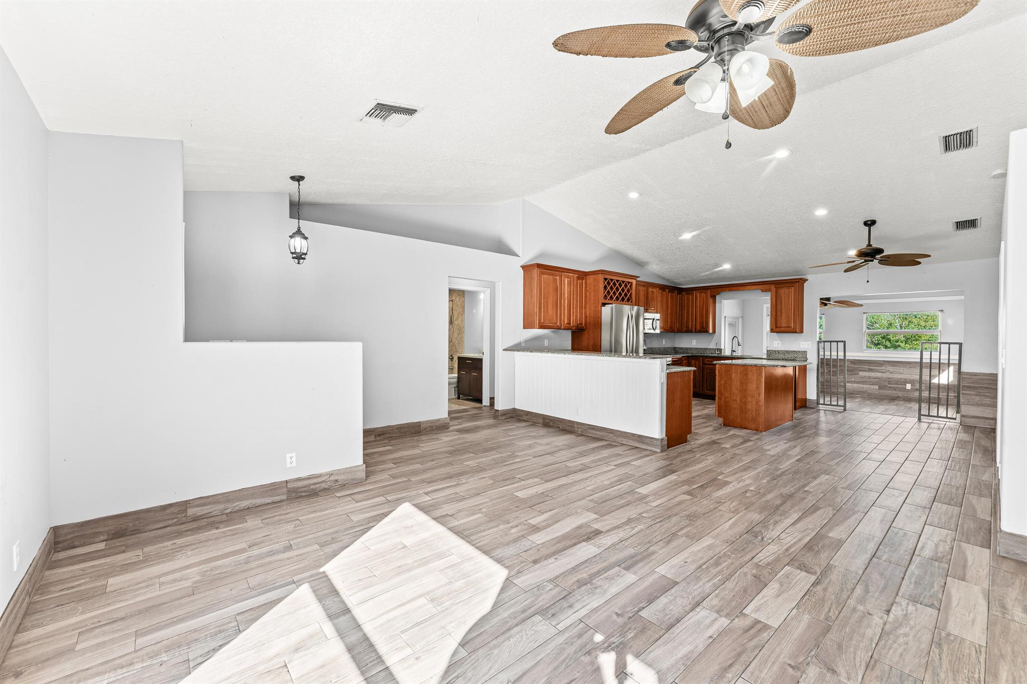 Acreage & Unrec - Residential