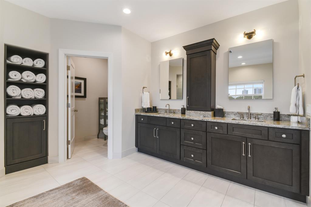 HARBOUR POINT TOWNHOMES - Residential