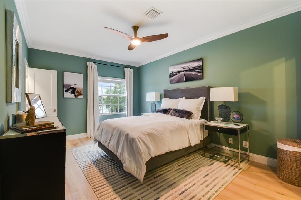 HARBOUR POINT TOWNHOMES - Residential