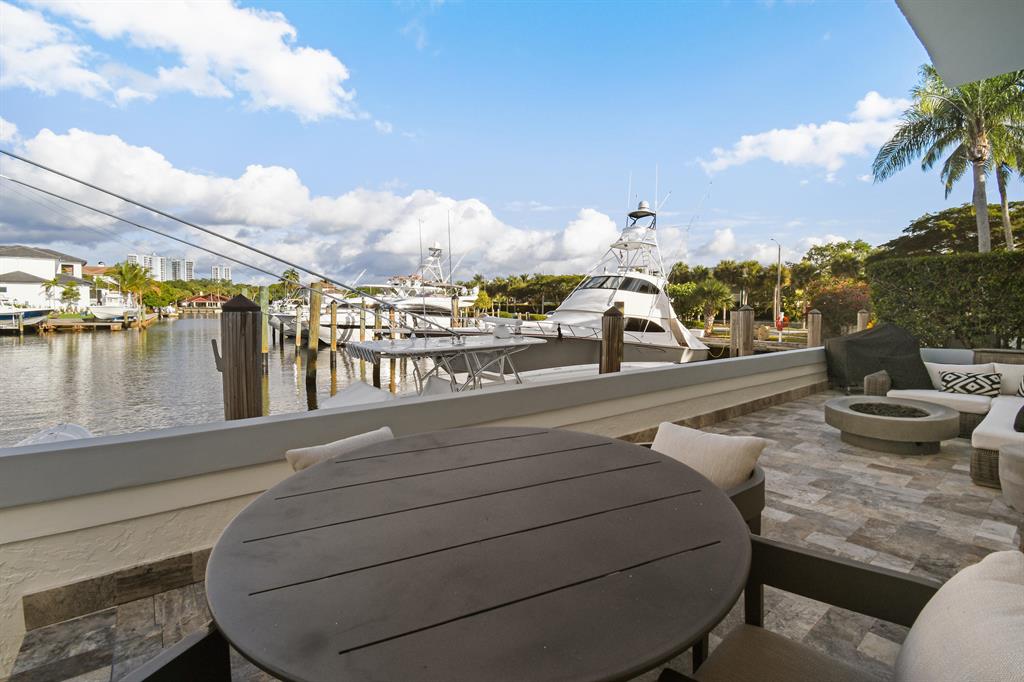 HARBOUR POINT TOWNHOMES - Residential