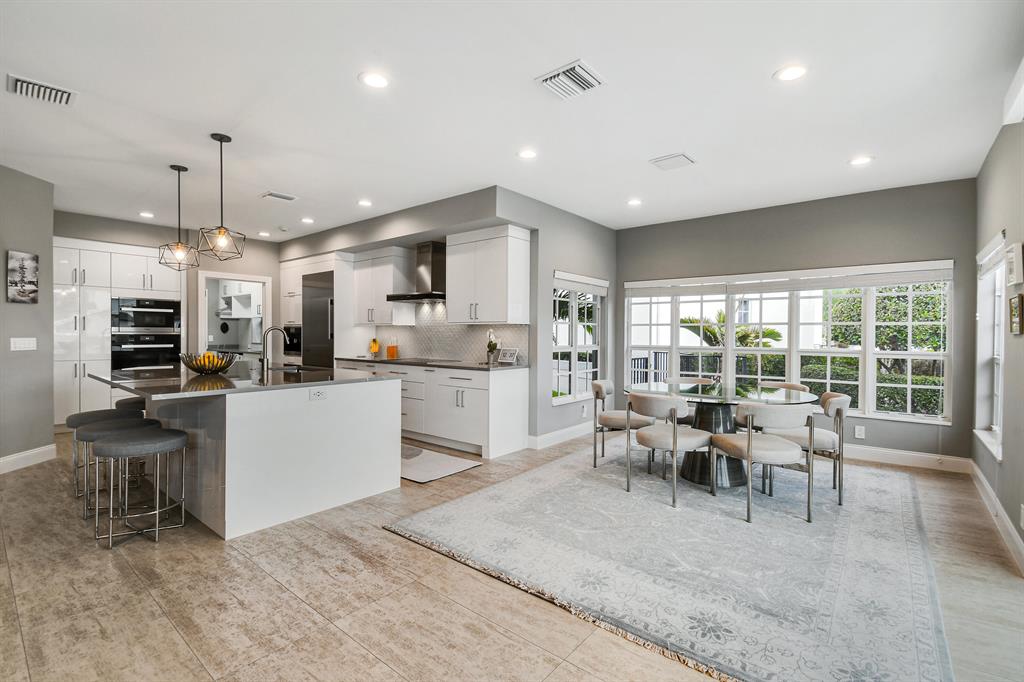 HARBOUR POINT TOWNHOMES - Residential