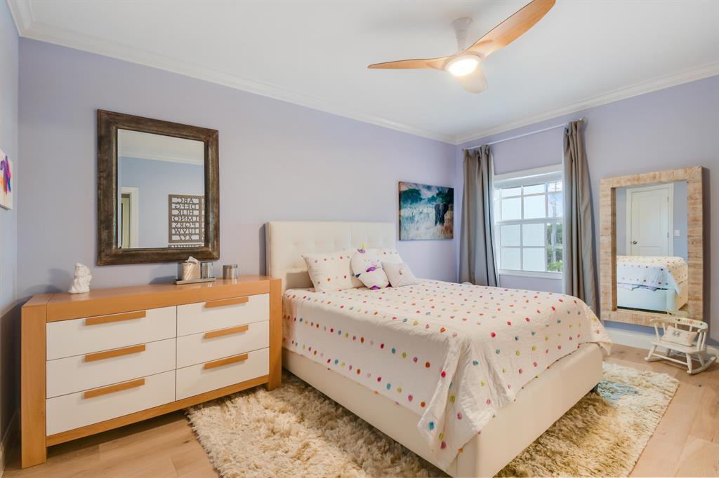 HARBOUR POINT TOWNHOMES - Residential