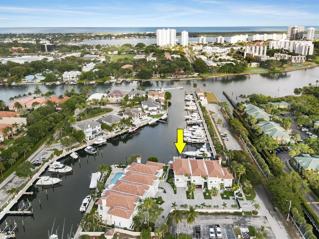 HARBOUR POINT TOWNHOMES - Residential