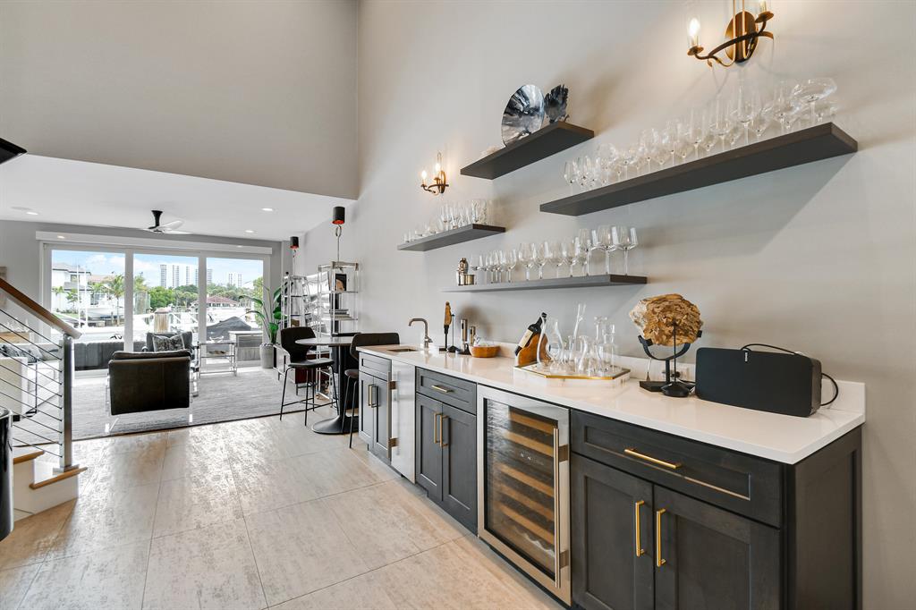 HARBOUR POINT TOWNHOMES - Residential