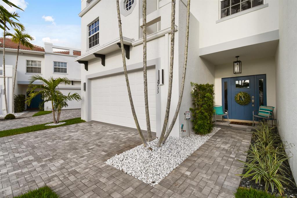 HARBOUR POINT TOWNHOMES - Residential