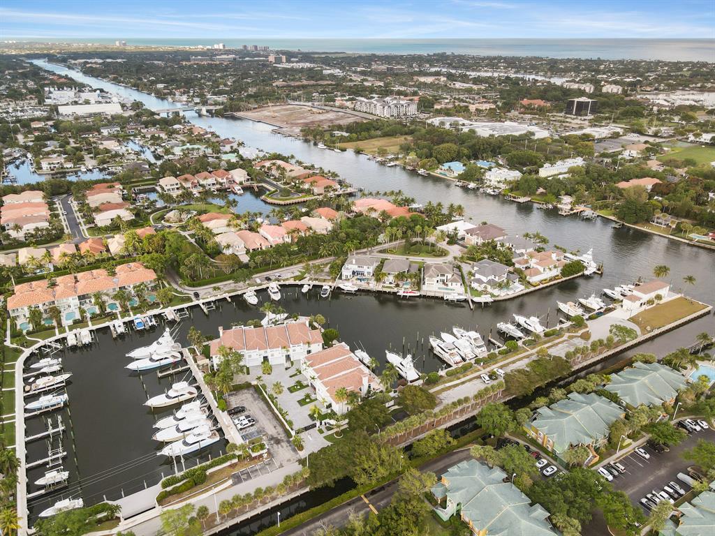 HARBOUR POINT TOWNHOMES - Residential