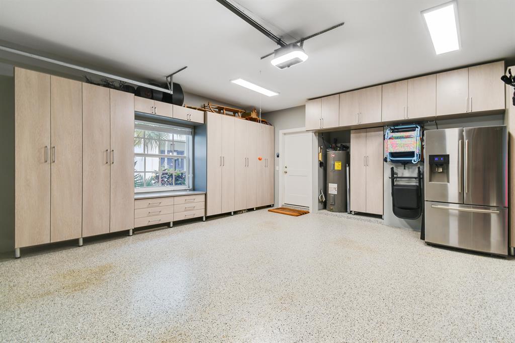 HARBOUR POINT TOWNHOMES - Residential