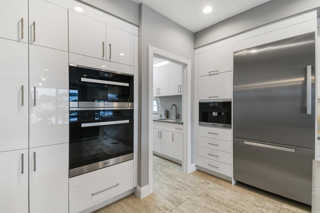 HARBOUR POINT TOWNHOMES - Residential